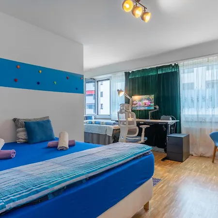 Bright Flat With Workspace Near Downton Basel Exterior photo