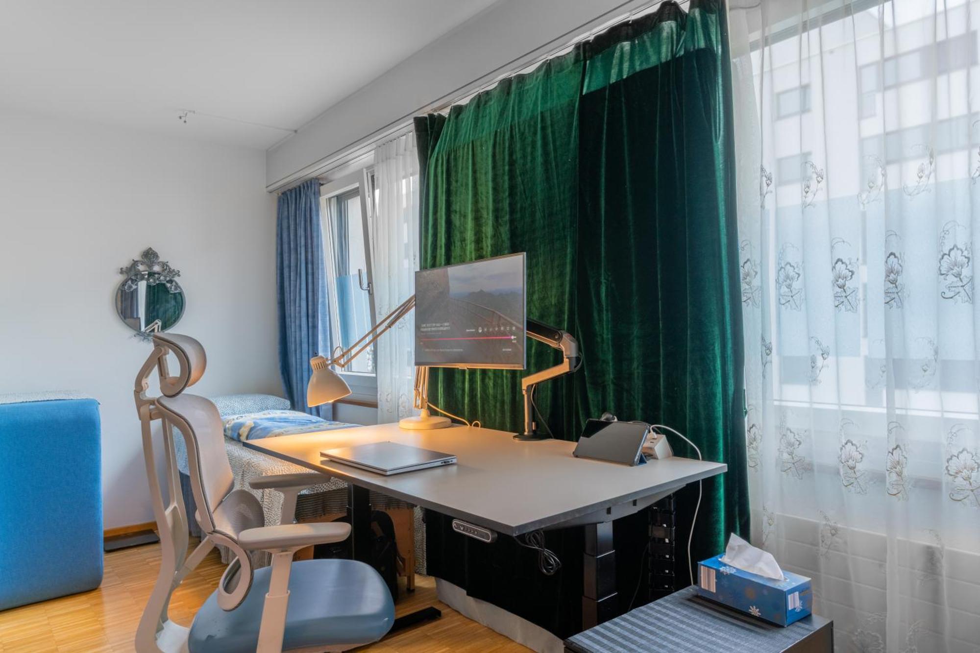 Appartamento Bright Flat With Workspace Near Downton